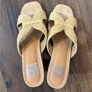 DV by Dolce Vita Women's Beige Braided Summer Sandals